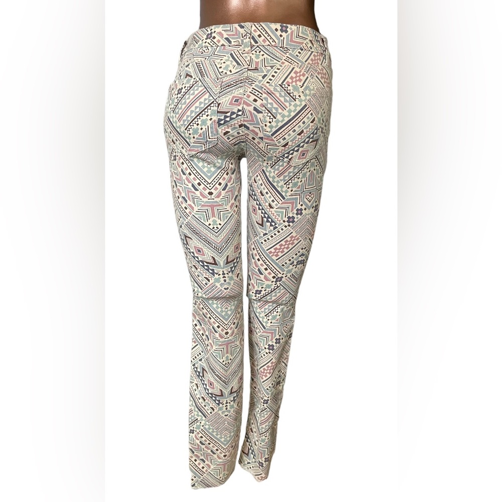 Design Lab Catalina Jeans - Picture 2 of 10
